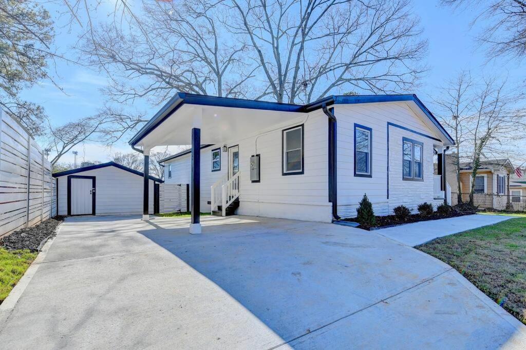 Modern Home At Colonial College Park Atlanta Exterior foto